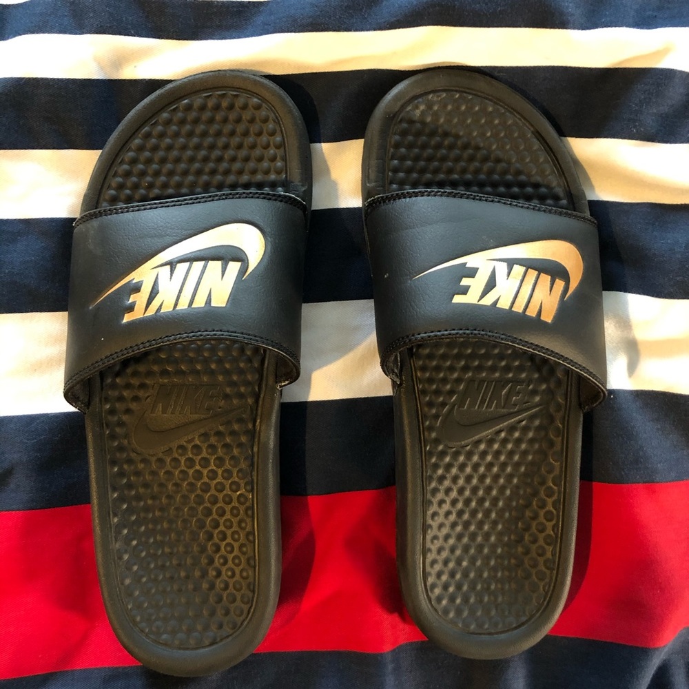 Men’s Nike Benassi Slides Gold & Black Size 7